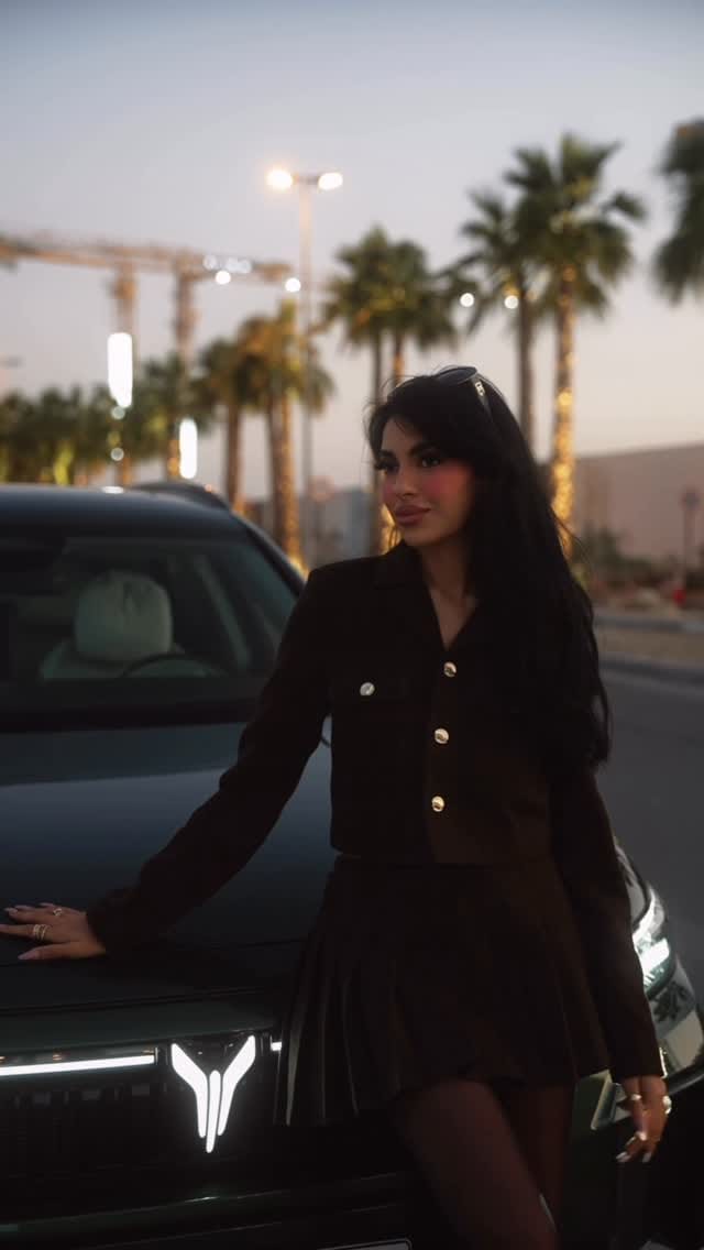 Post 3 by Hala Owais on Instagram (video)