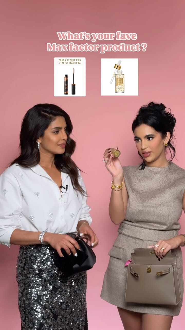 Post 10 by Hala Owais on Instagram (video)