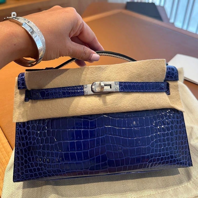 Post 9 by Luxury Vault on Instagram (image)