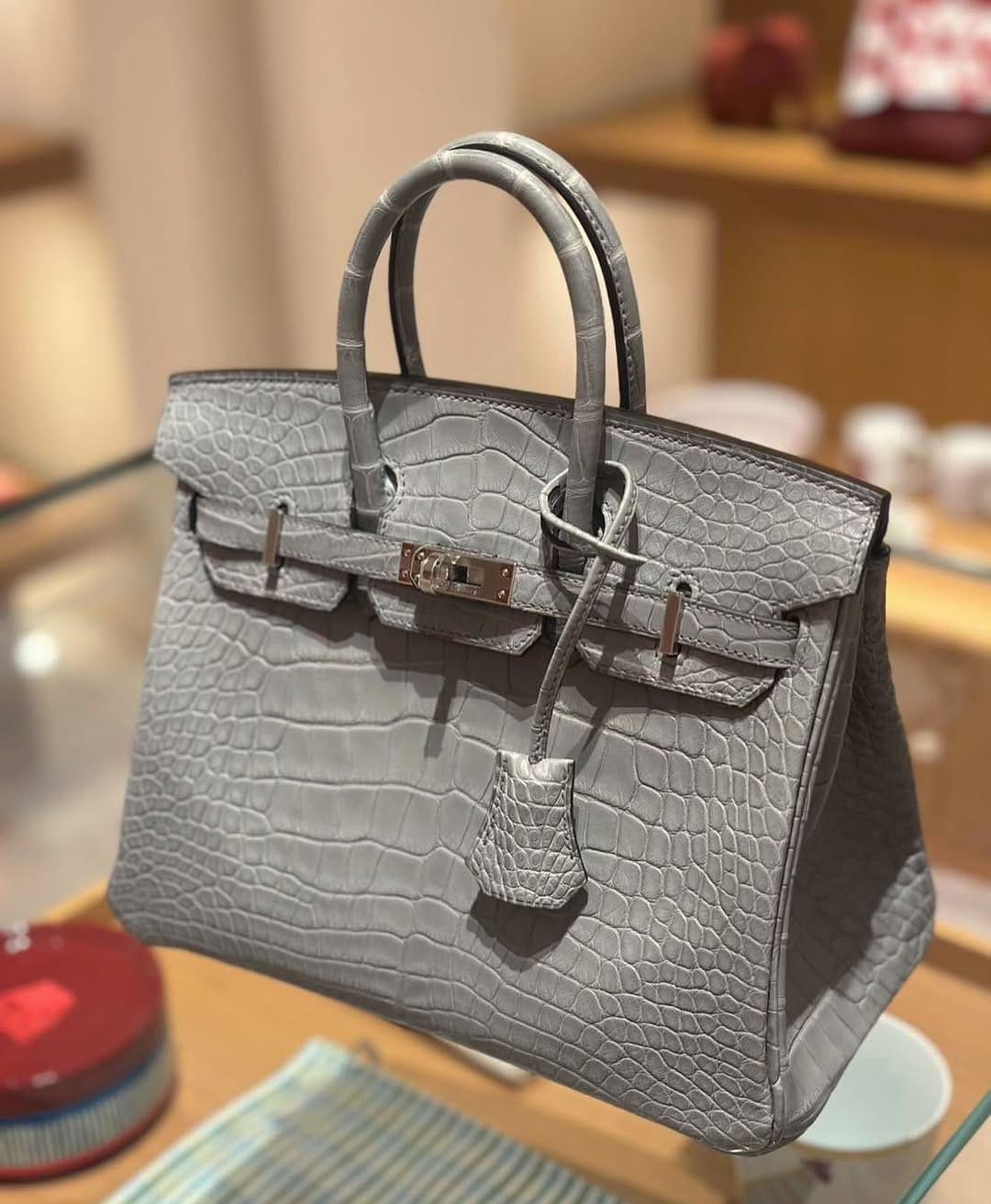Post 3 by Luxury Vault on Instagram (image)