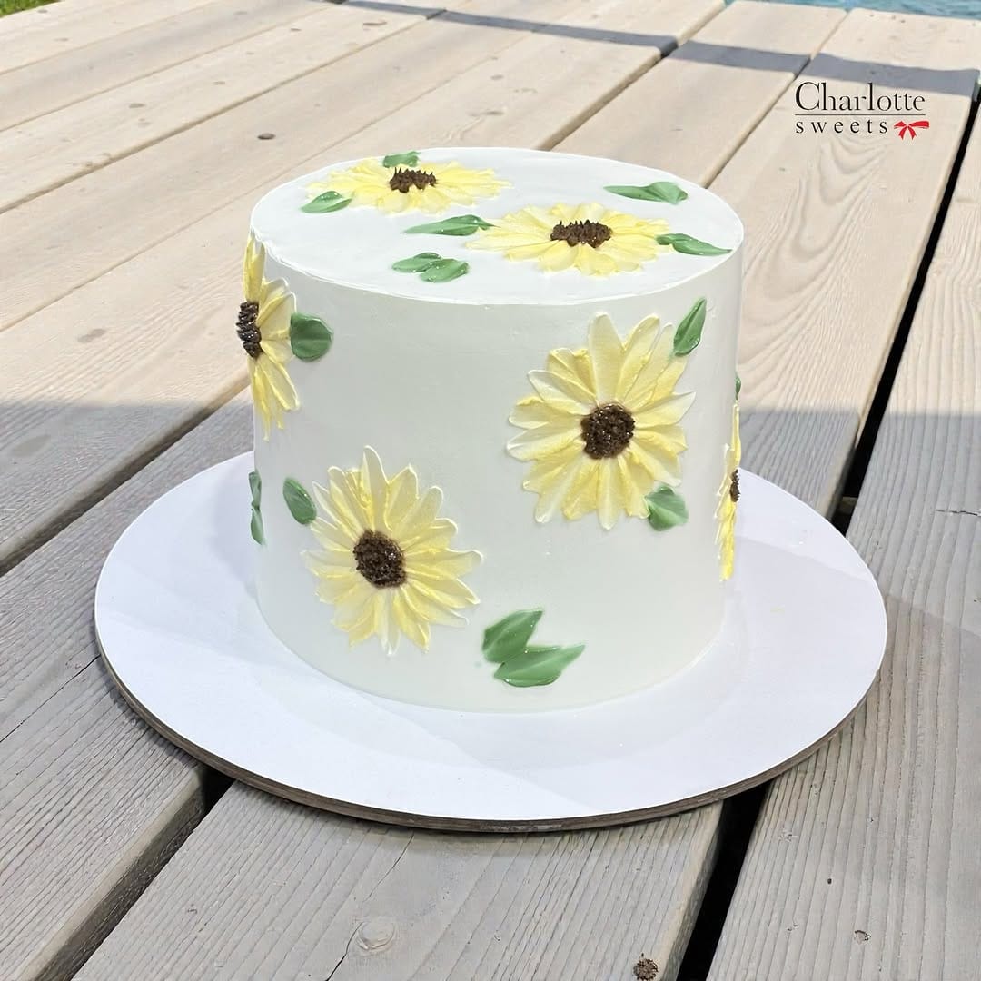 Post 4 by charlotte Sweets UAE on Instagram (image)