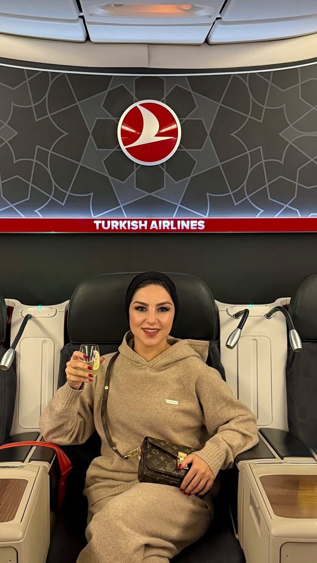 Post 10 by Tago | تغريد طيب on Instagram (video)
