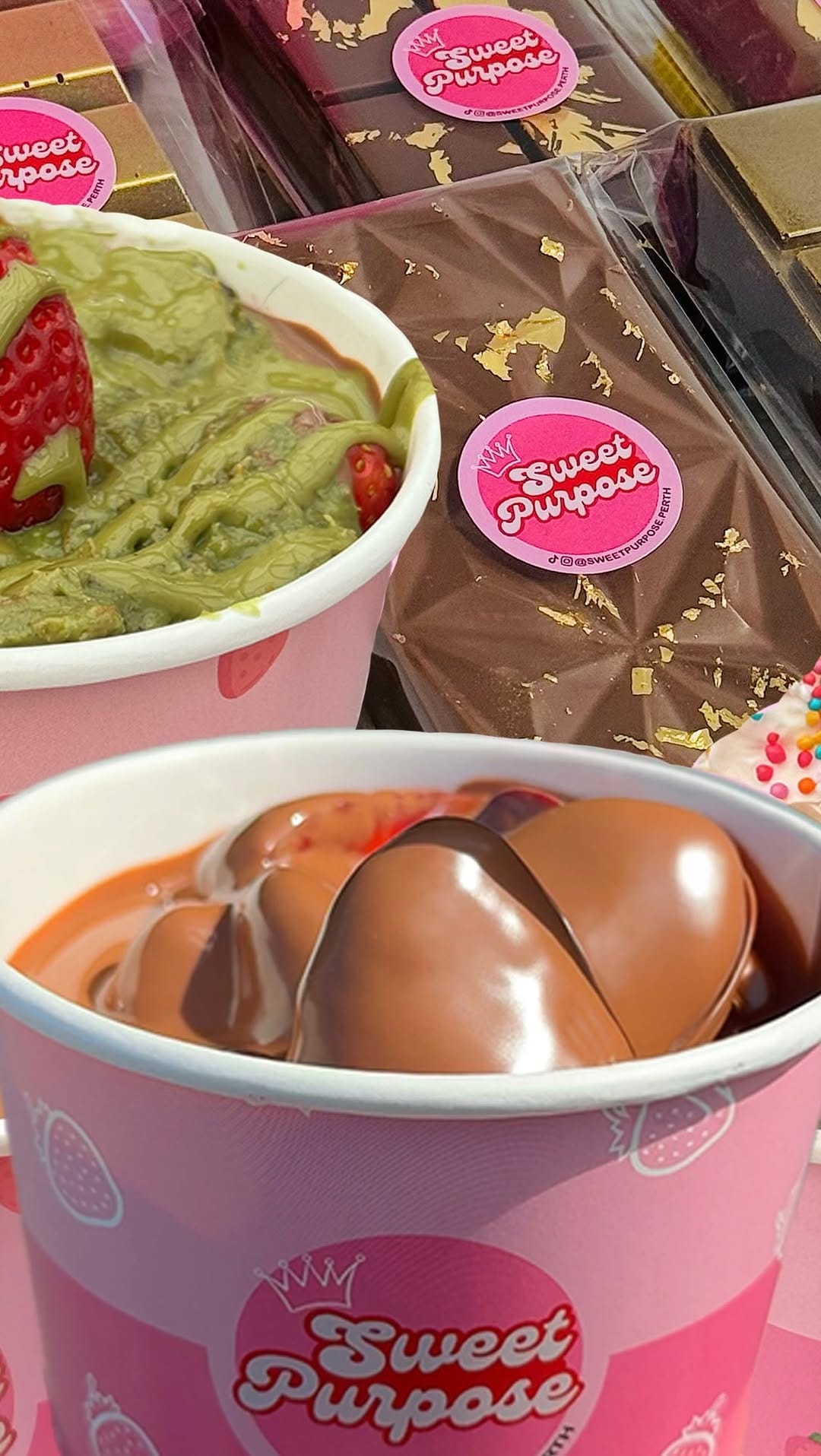 Post 5 by Perth Chocolate Covered Strawberries on Instagram (video)