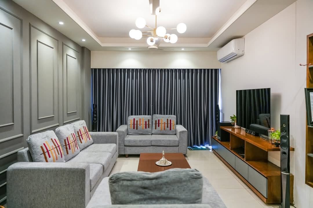Post 6 by Euro Curtains And Blinds Dubai 🇦🇪 on Instagram (carousel)