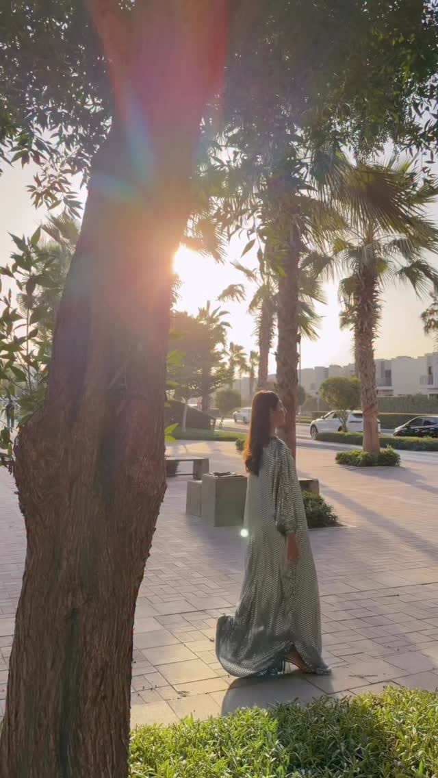 Post 1 by Rida Shahid on Instagram (video)