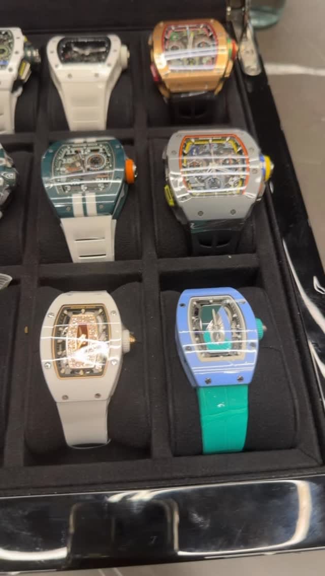 Post 6 by Watchtradeswiss on Instagram (video)