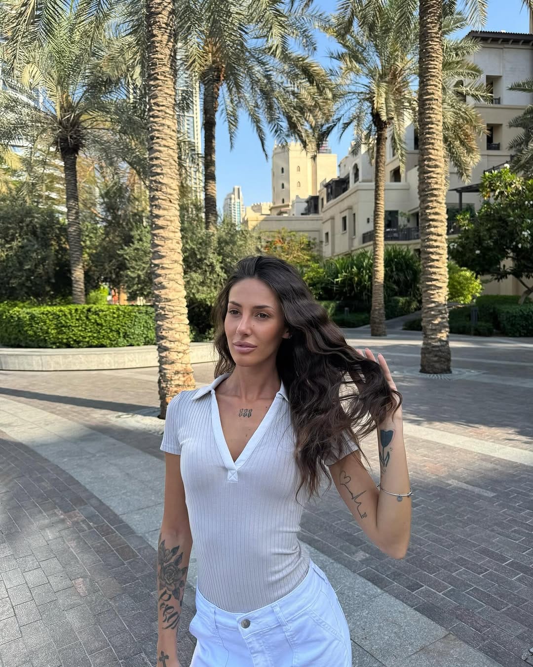 Post 6 by Sara✨ on Instagram (carousel)