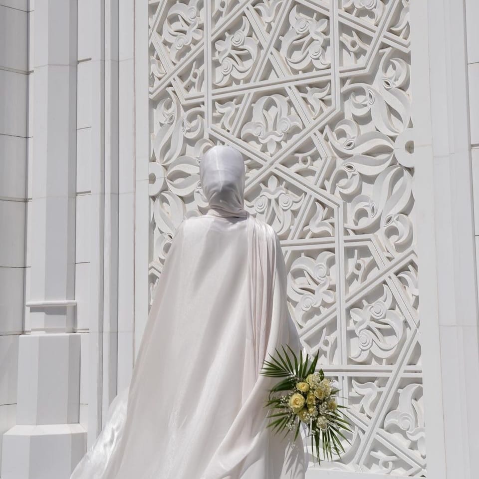 Post 5 by EIRA HIJABS on Instagram (image)