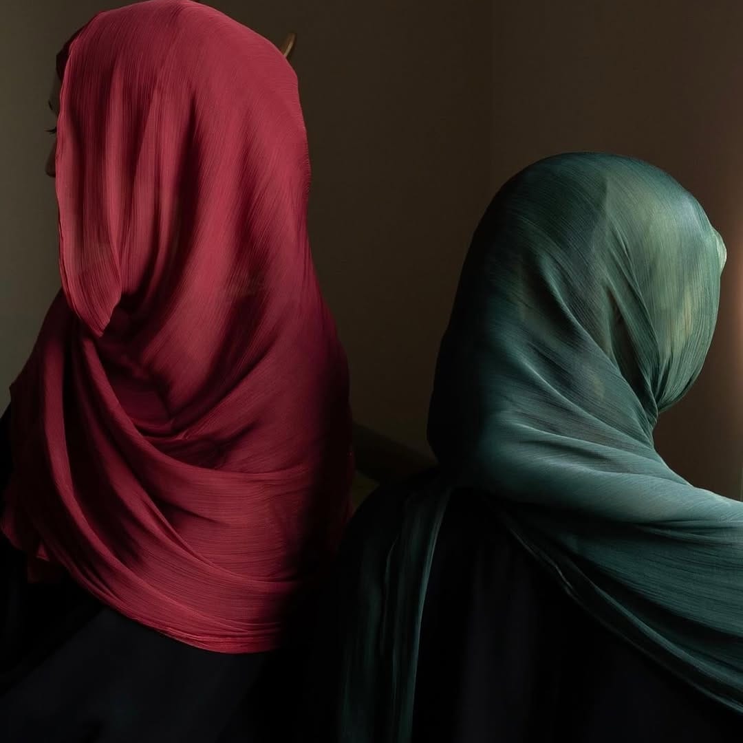 Post 4 by EIRA HIJABS on Instagram (carousel)