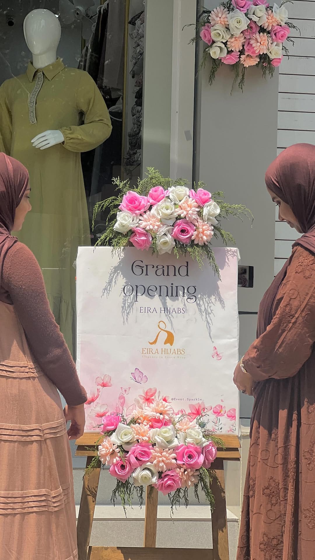 Post 9 by EIRA HIJABS on Instagram (video)