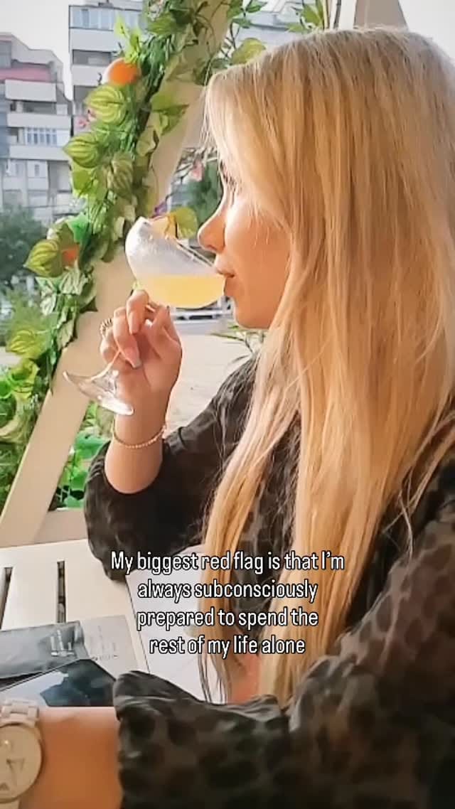 Post 1 by 𝓐𝓻𝓲𝓪  🤍 /  أريانة on Instagram (video)
