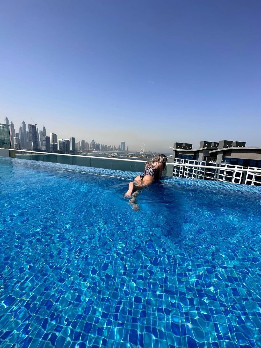 Post 3 by 𝓐𝓻𝓲𝓪  🤍 /  أريانة on Instagram (image)