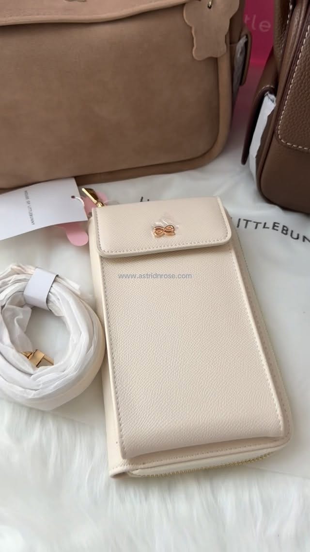 Post 3 by ASTRID & ROSE on Instagram (video)