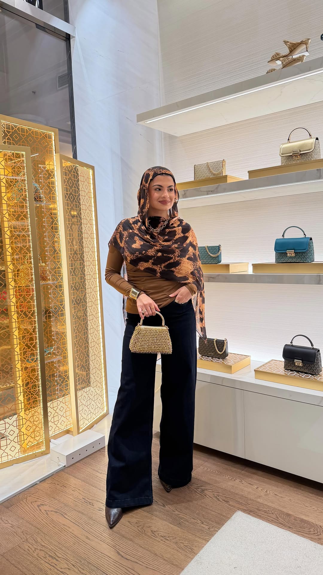 Post 5 by ALIYA BARADIA - UAE 🇦🇪 on Instagram (video)