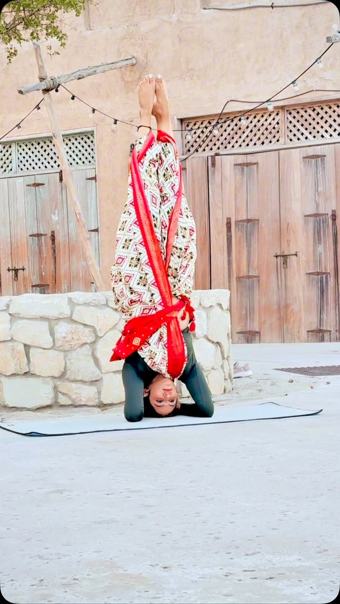Post 10 by Sanjana Agrawal Karia on Instagram (video)