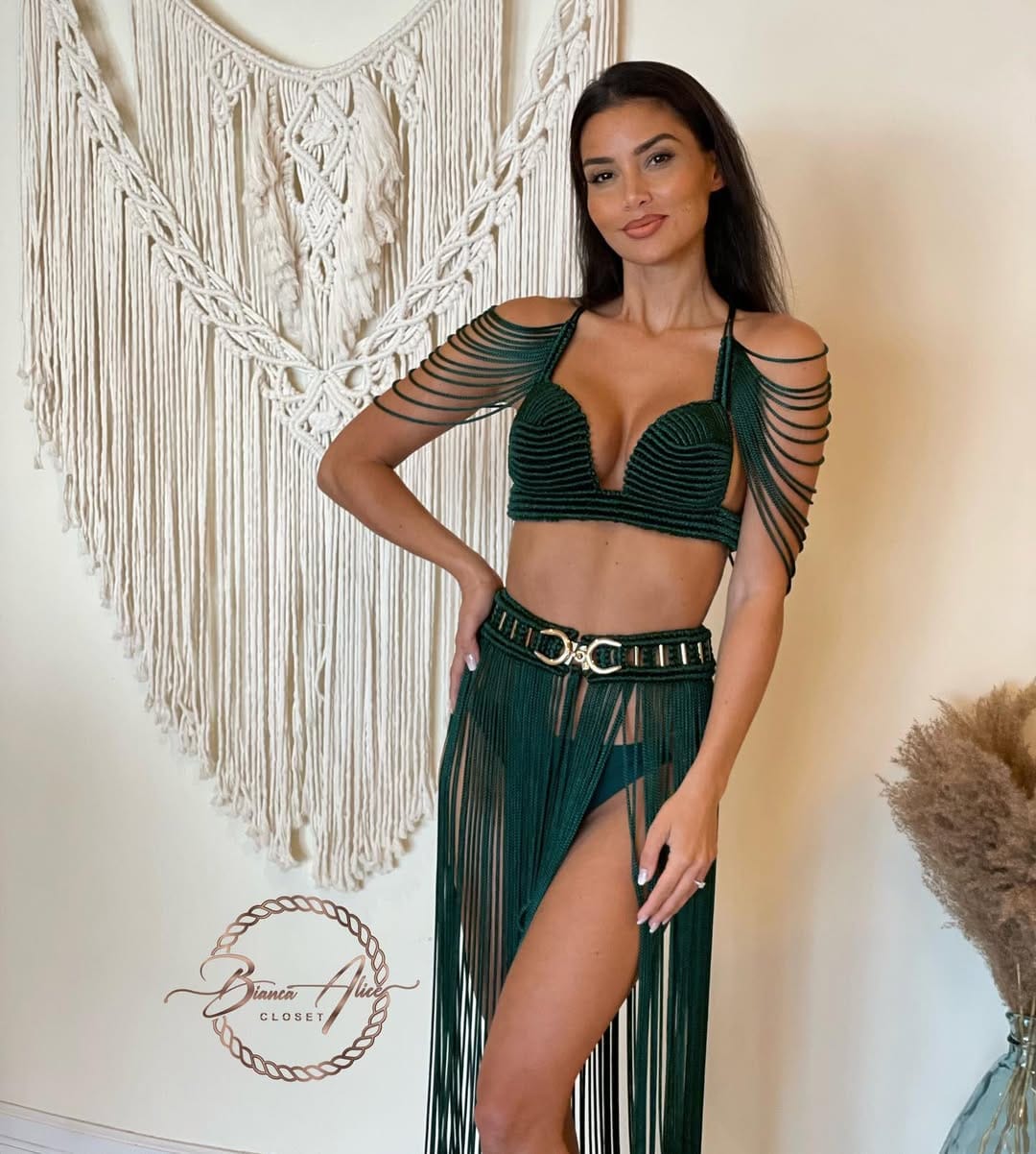 Post 9 by Bianca Alice Fashion on Instagram (image)