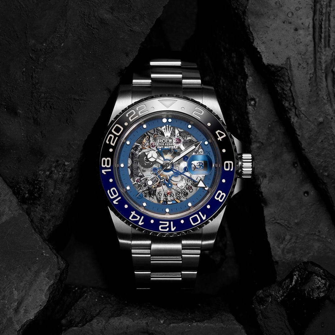 Post 6 by The Watch Lovers on Instagram (carousel)