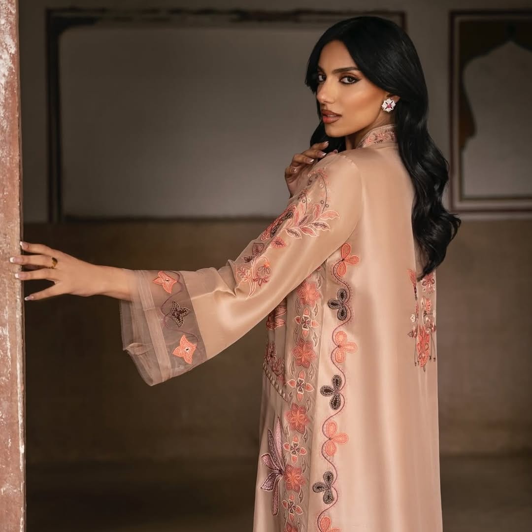 Post 6 by Embellished Kurtas on Instagram (carousel)
