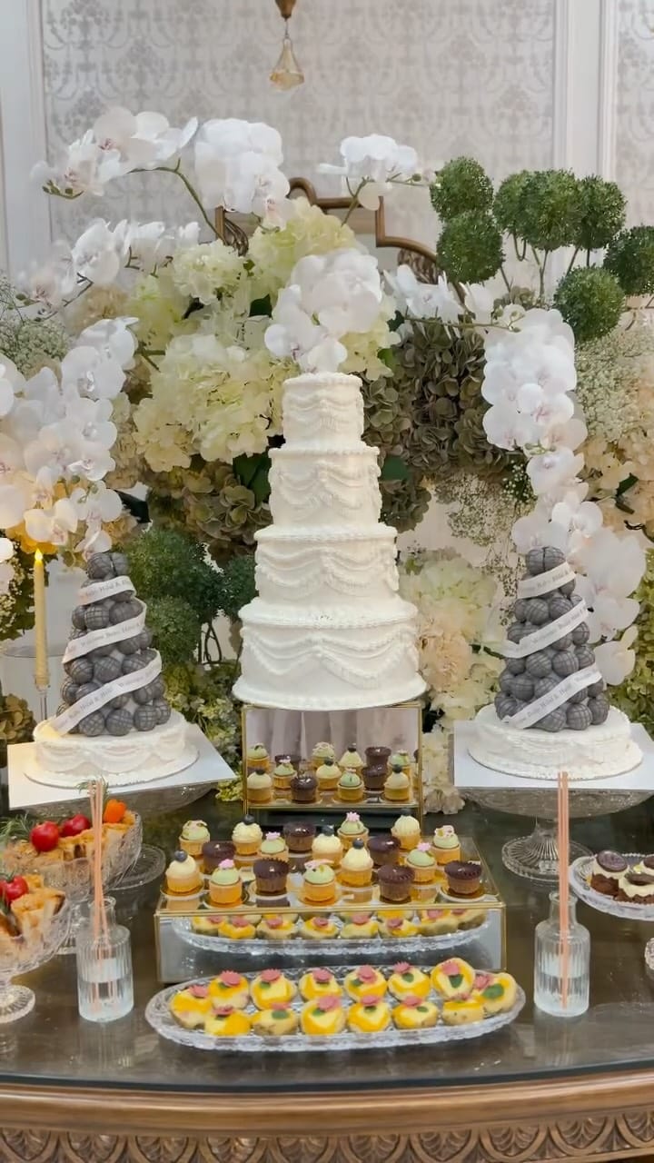 Post 9 by Heavenly Taste Desserts on Instagram (video)