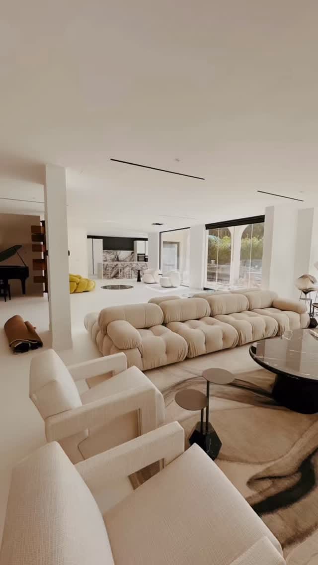 Post 4 by epoxy_floor_uae on Instagram (video)