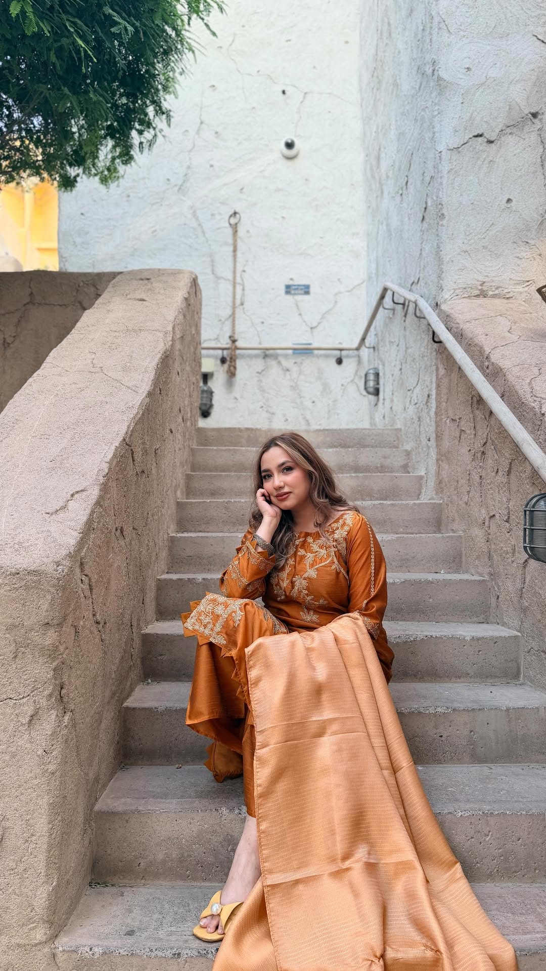 Post 2 by Fatima Nabeel | Dubai based on Instagram (video)