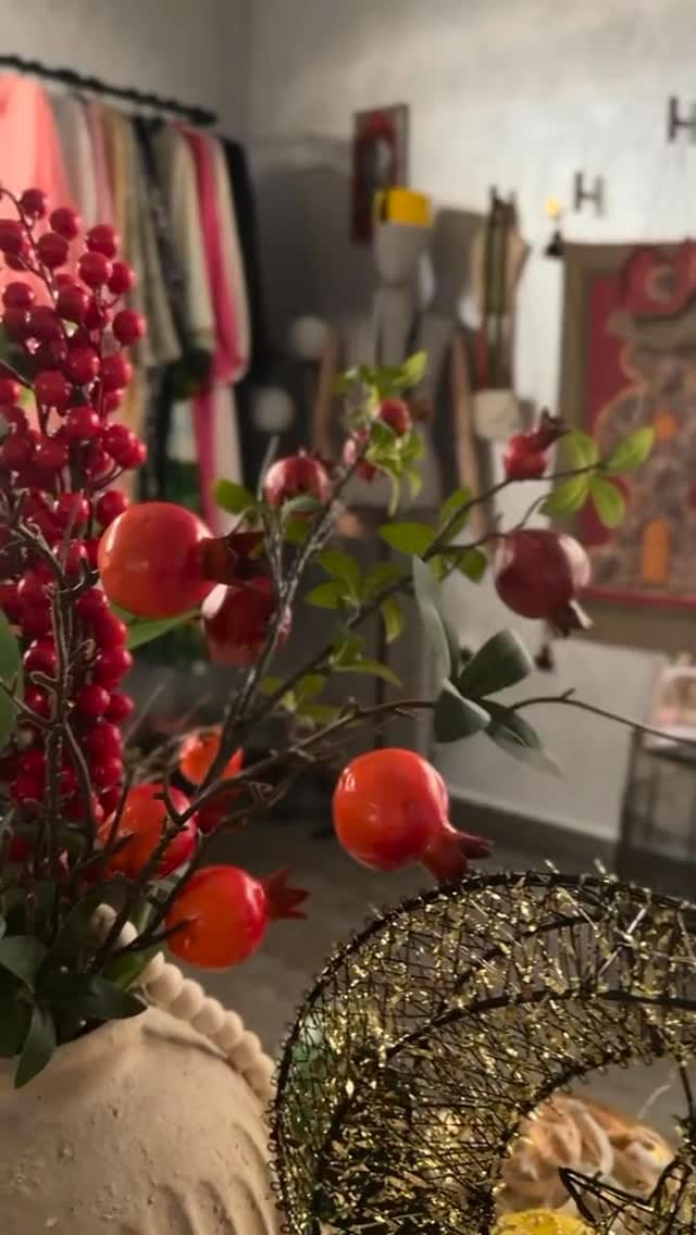 Post 2 by LaPoupee Beauty Center | مركز لابوبيه للتجميل on Instagram (video)