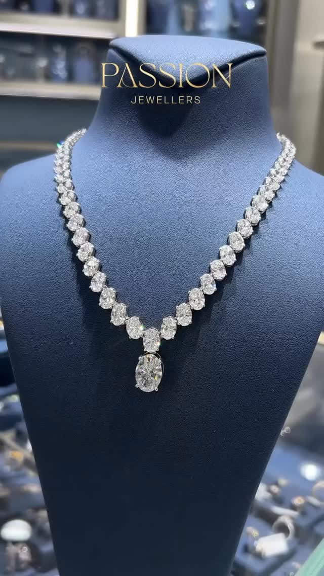 Post 1 by Passion Jewellers Dubai on Instagram (video)