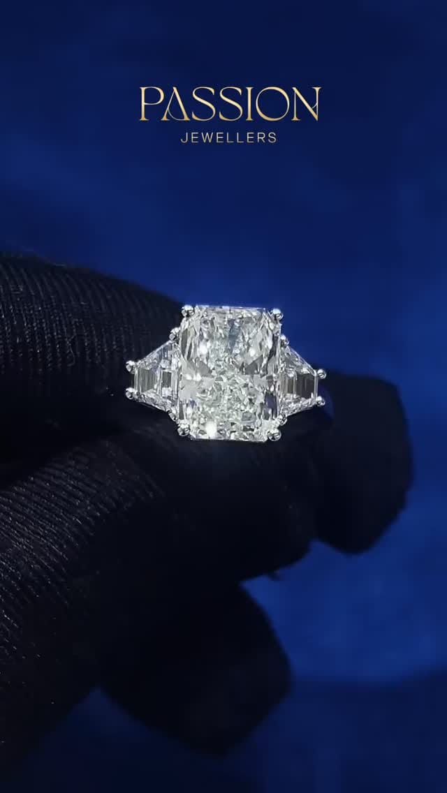 Post 9 by Passion Jewellers Dubai on Instagram (video)
