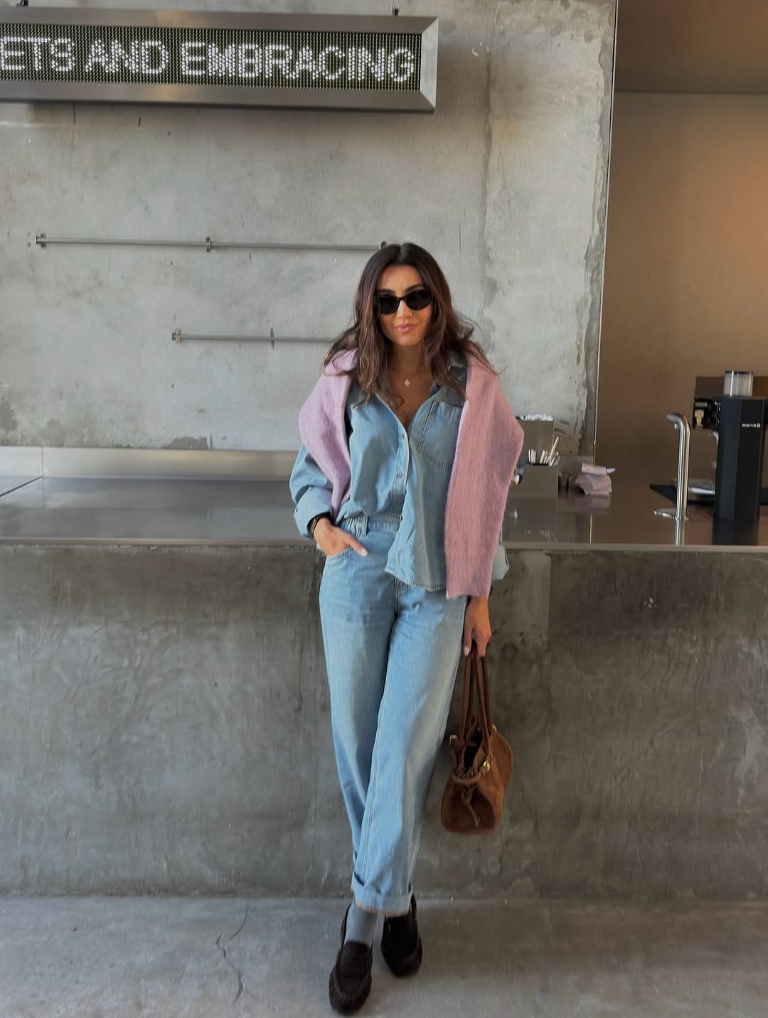 Post 6 by Cansu Simsek l Outfit inspo ✨ on Instagram (carousel)