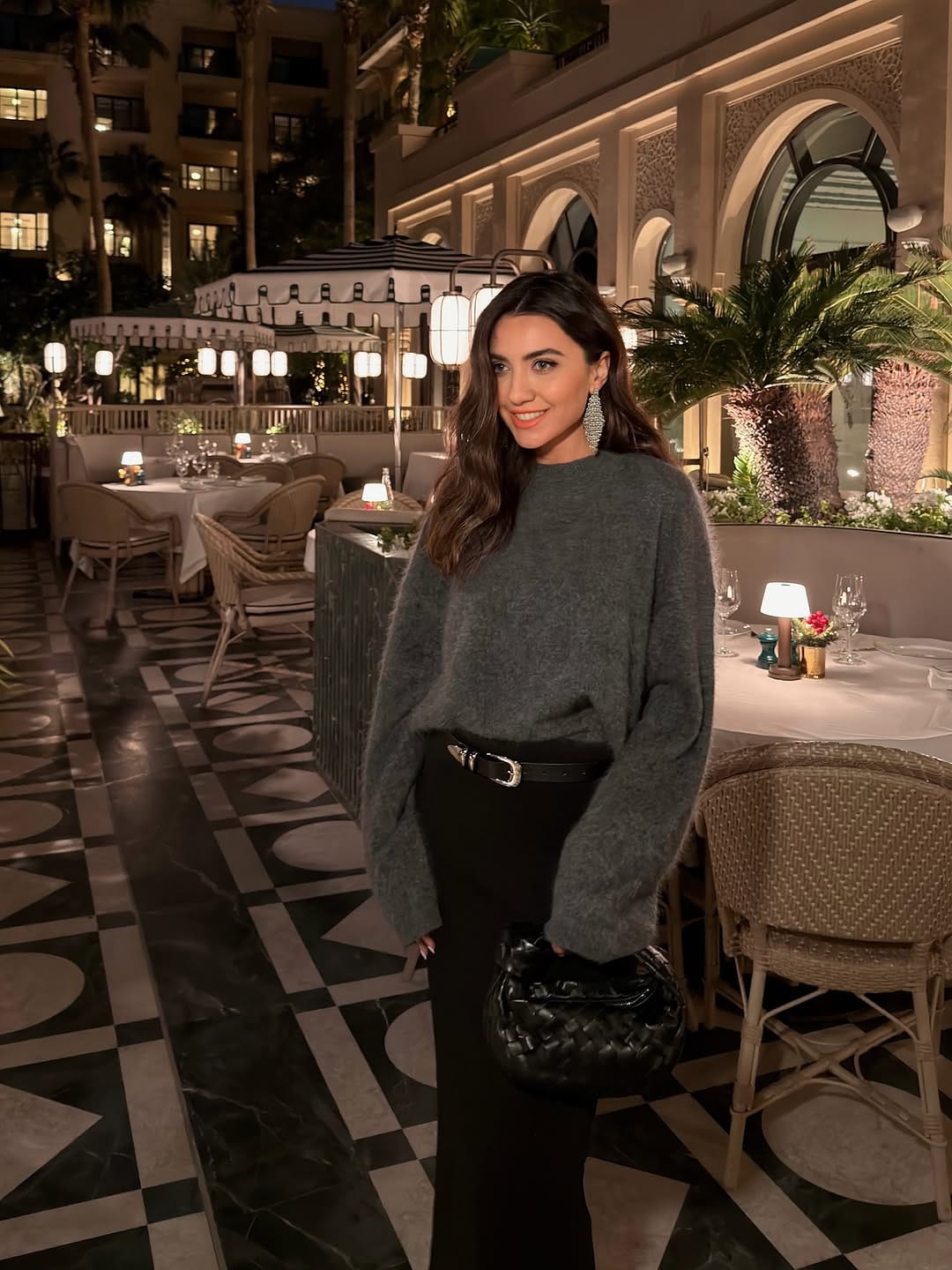 Post 9 by Cansu Simsek l Outfit inspo ✨ on Instagram (carousel)
