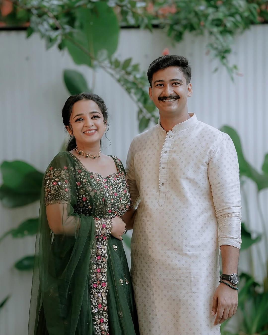 Post 10 by Untold Wedding Stories on Instagram (carousel)