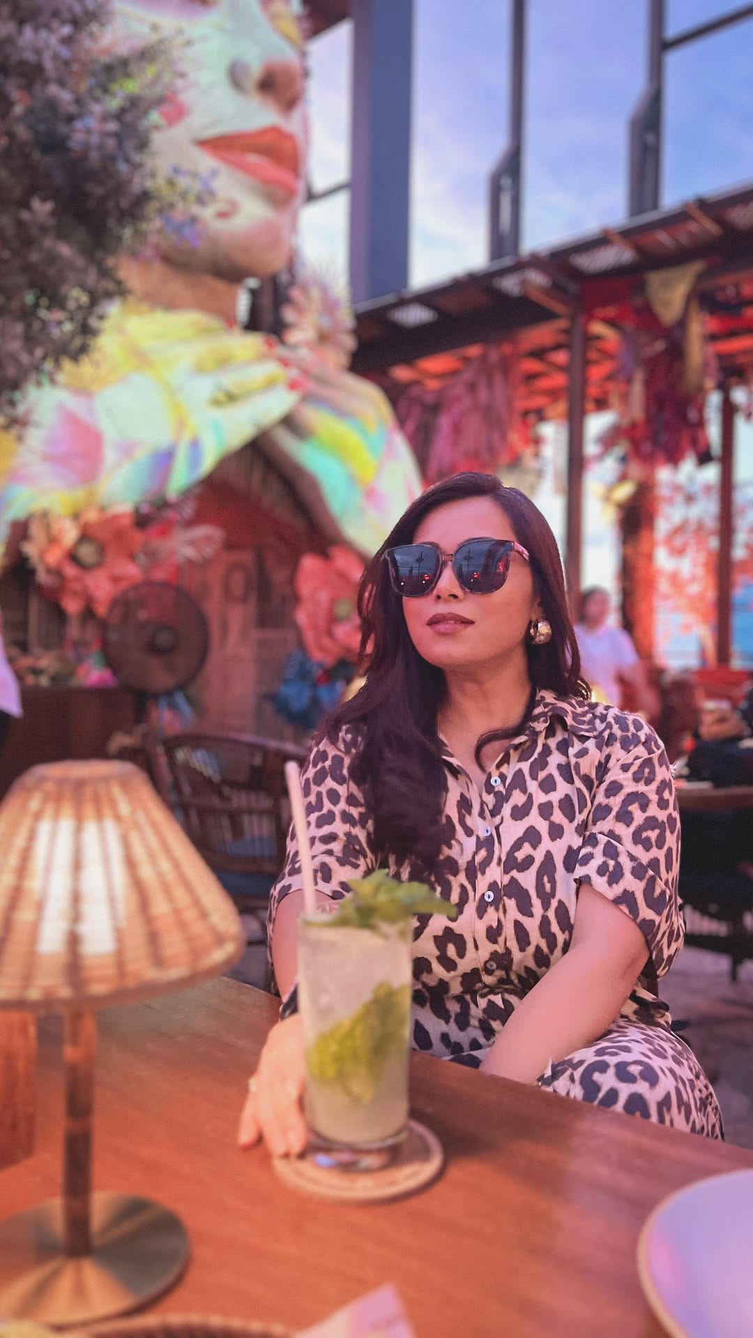 Post 6 by Chandni Lahoti on Instagram (video)