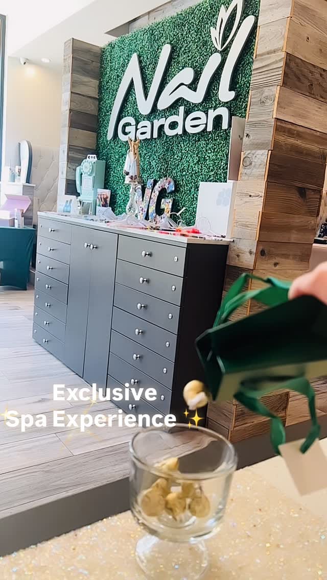 Post 8 by NAIL GARDEN on Instagram (video)