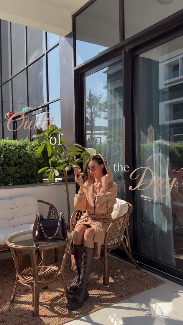 Post 7 by Viktoria Zadoenchuk on Instagram (video)