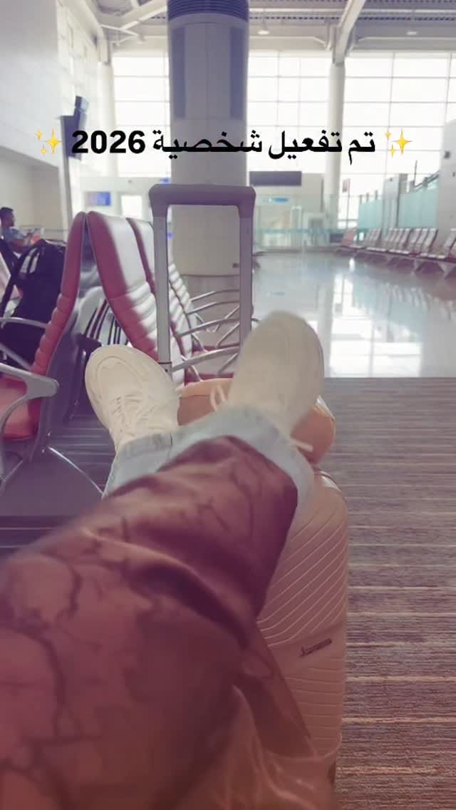 Post 10 by Hōunoud Hārzelli on Instagram (video)