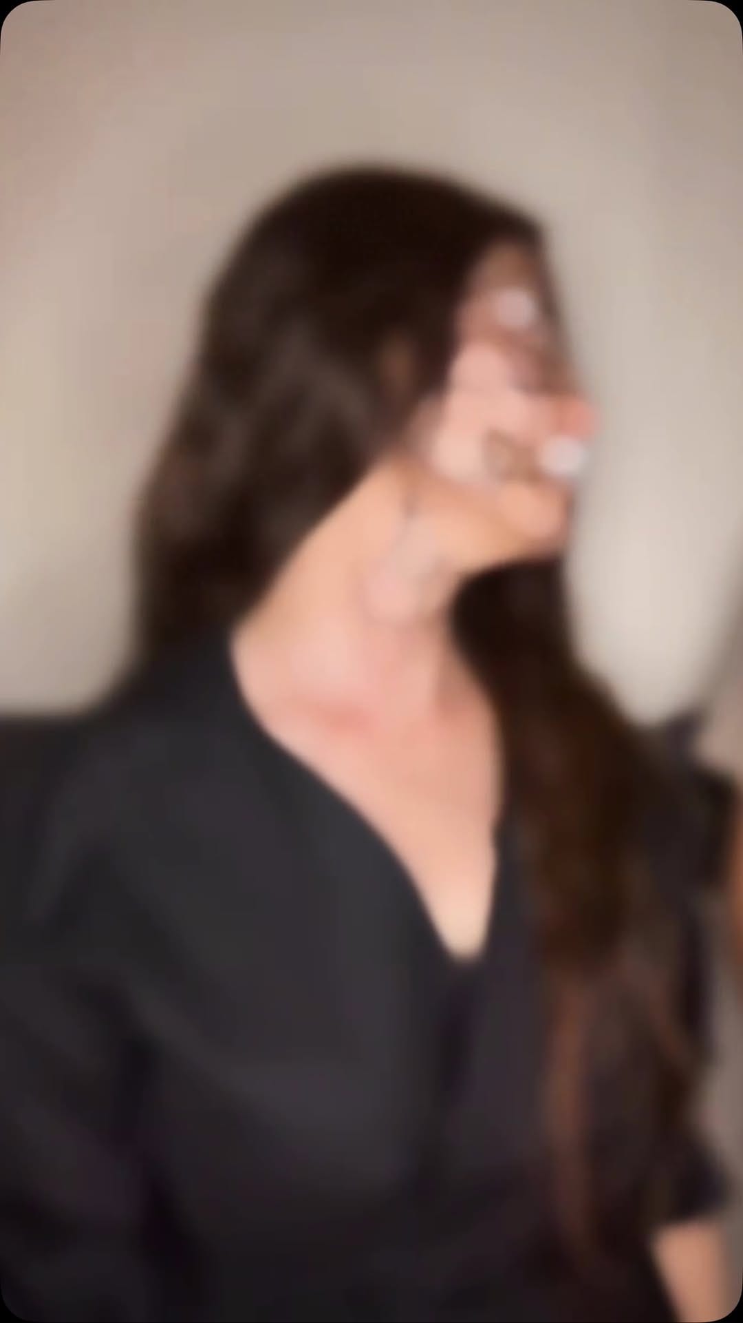 Post 1 by KÕMASK Make-up مكياج كوماسك on Instagram (video)