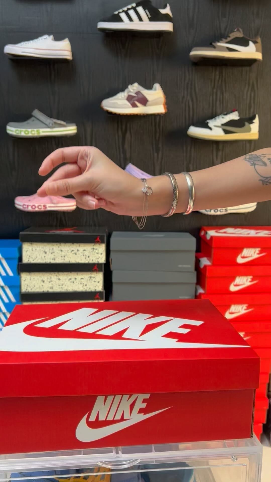Post 2 by ALL IN ONE Store 🇸🇩 on Instagram (video)