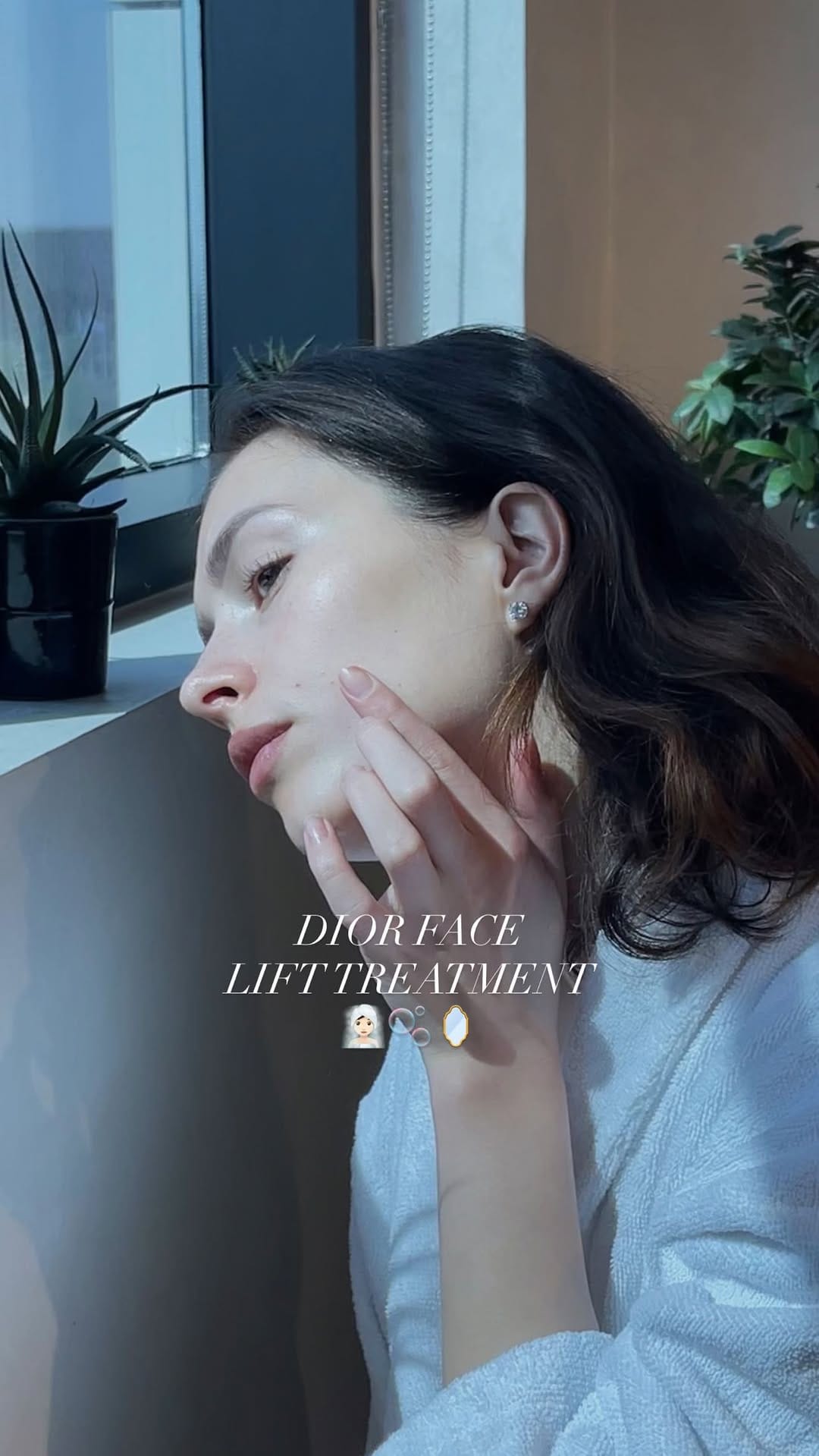 Post 9 by Nails & Lash Salon on Instagram (video)