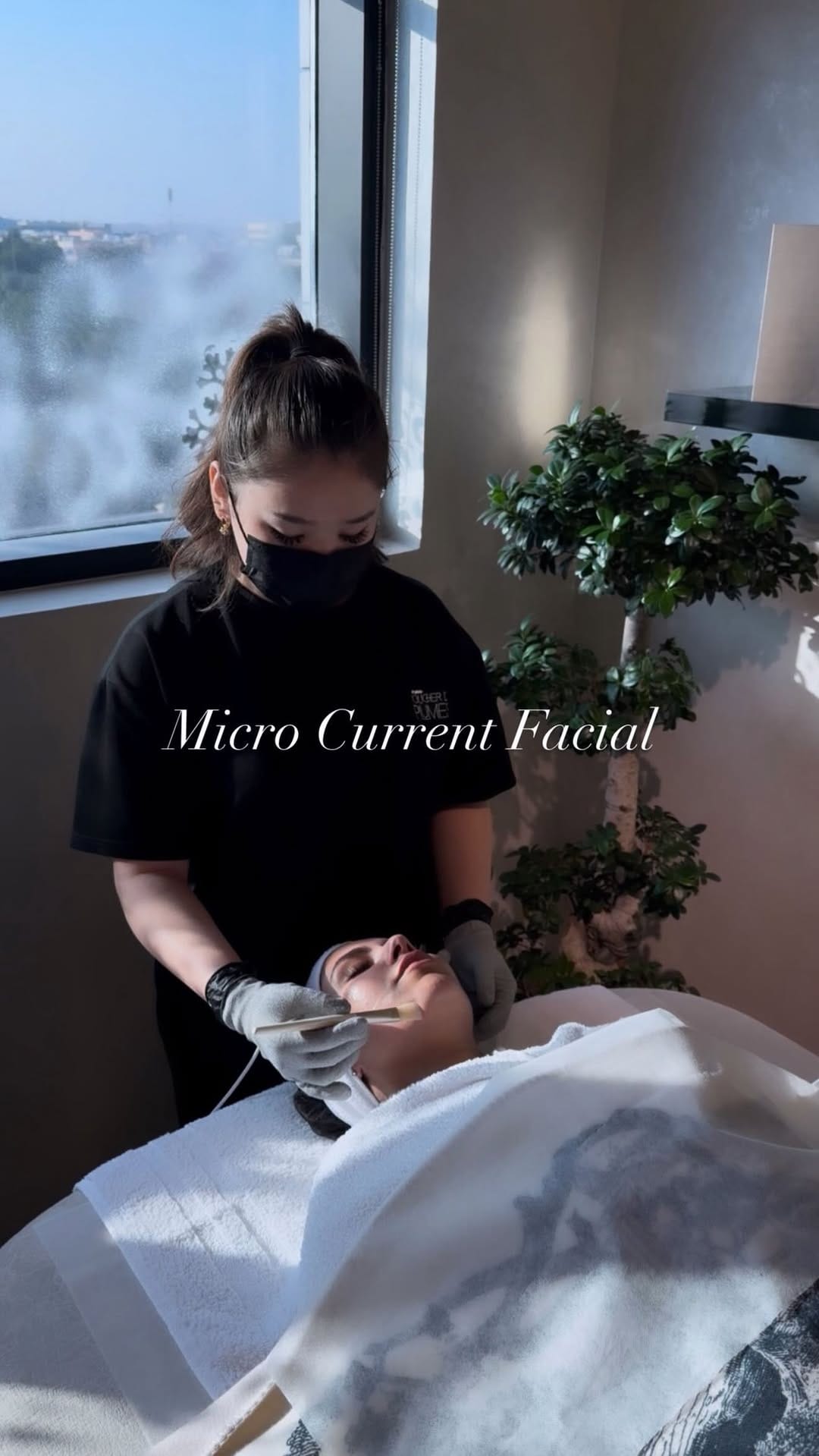 Post 8 by Nails & Lash Salon on Instagram (video)