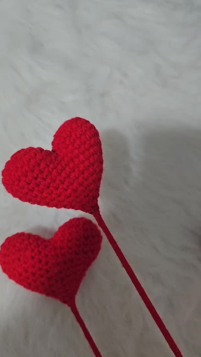 Post 1 by Crochet.now on Instagram (video)