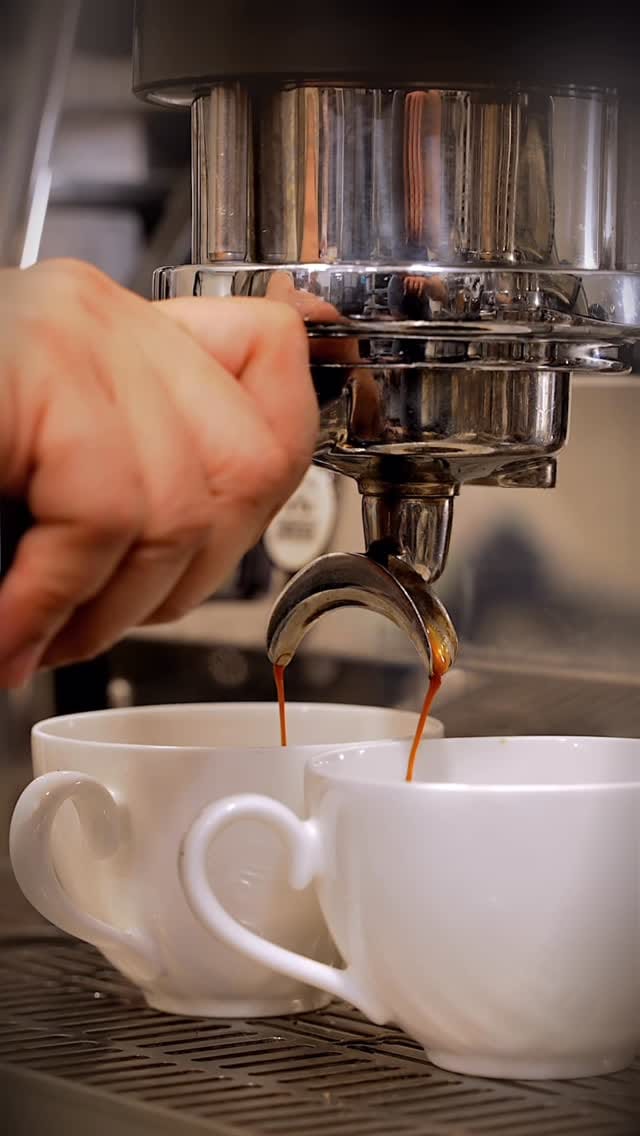 Post 4 by Armani/Caffé Dubai on Instagram (video)