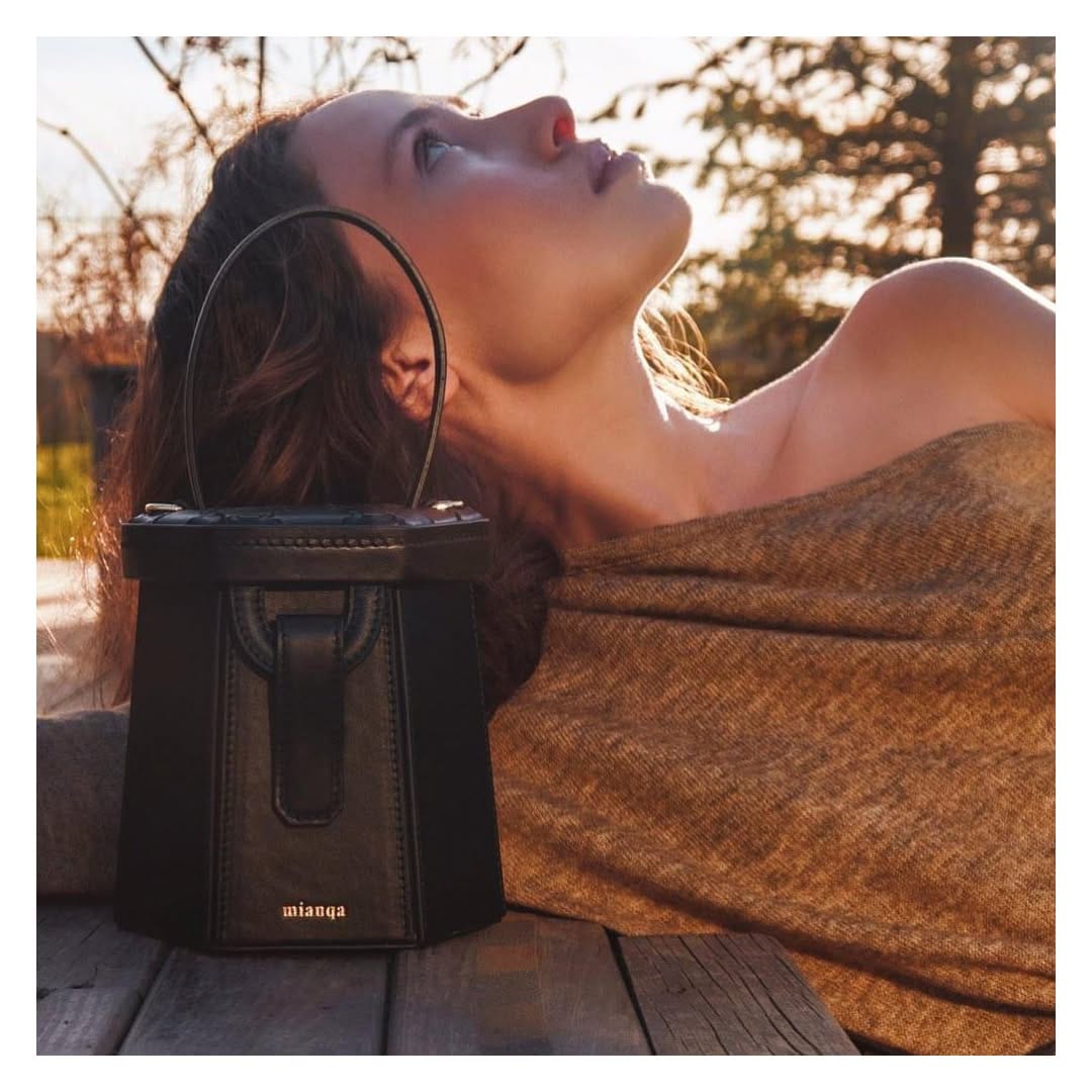 Post 3 by La Mer Closet | Concept Store on Instagram (image)