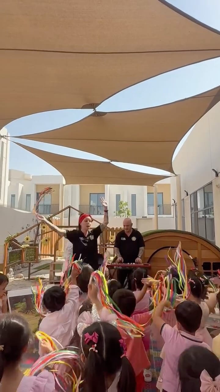Post 4 by BOOKTOPIA on Instagram (video)