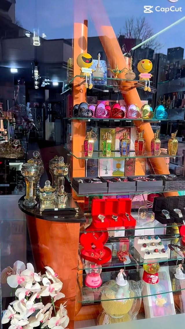 Post 1 by Dubai Perfumes on Instagram (video)