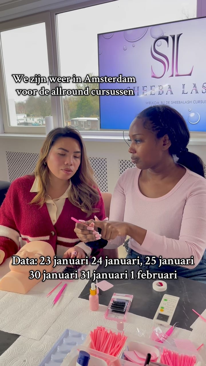 Post 3 by Lashes Dubai on Instagram (video)