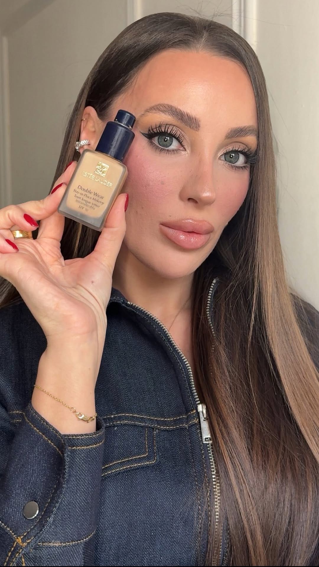 Post 6 by Laura Berisha on Instagram (video)
