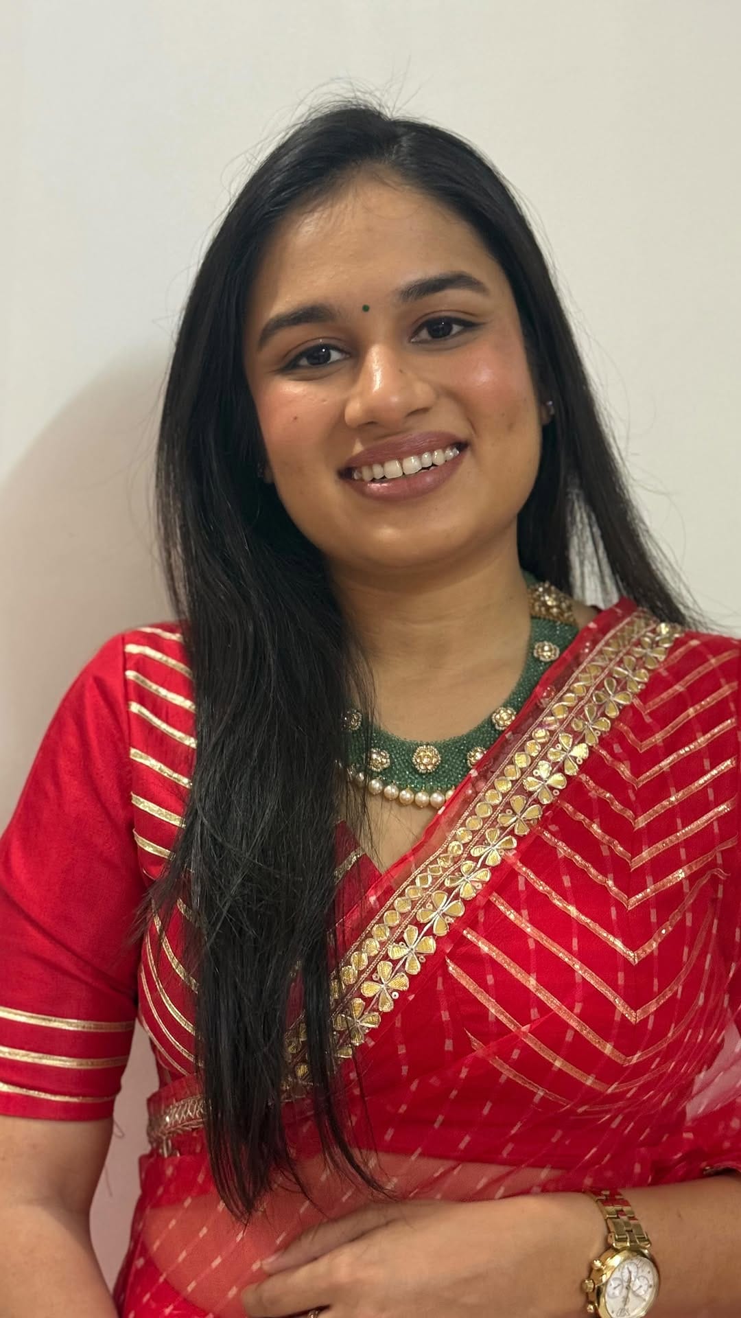 Post 3 by Kinnari Vora | Bridal Makeup Artist on Instagram (video)