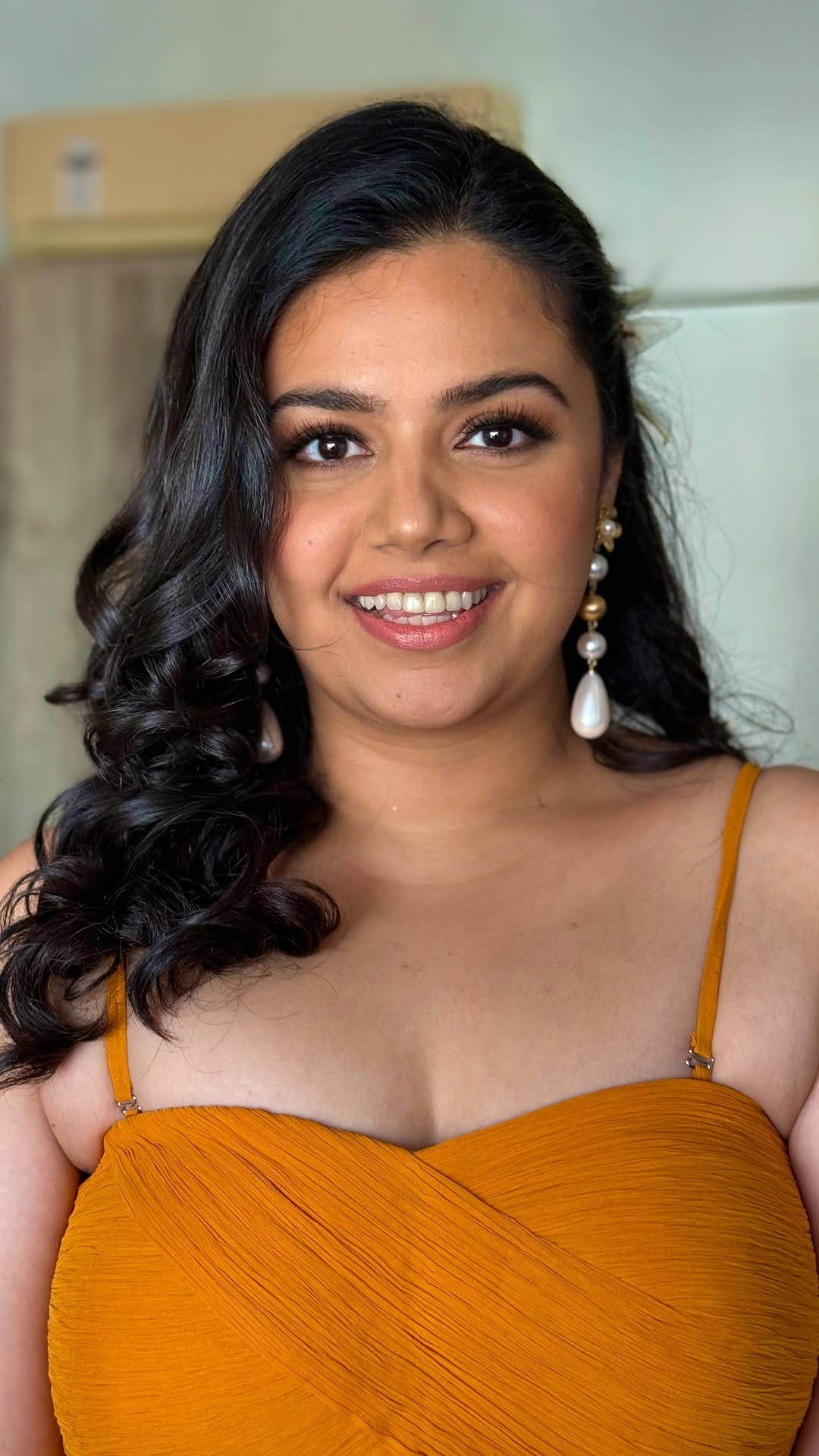 Post 10 by Kinnari Vora | Bridal Makeup Artist on Instagram (video)
