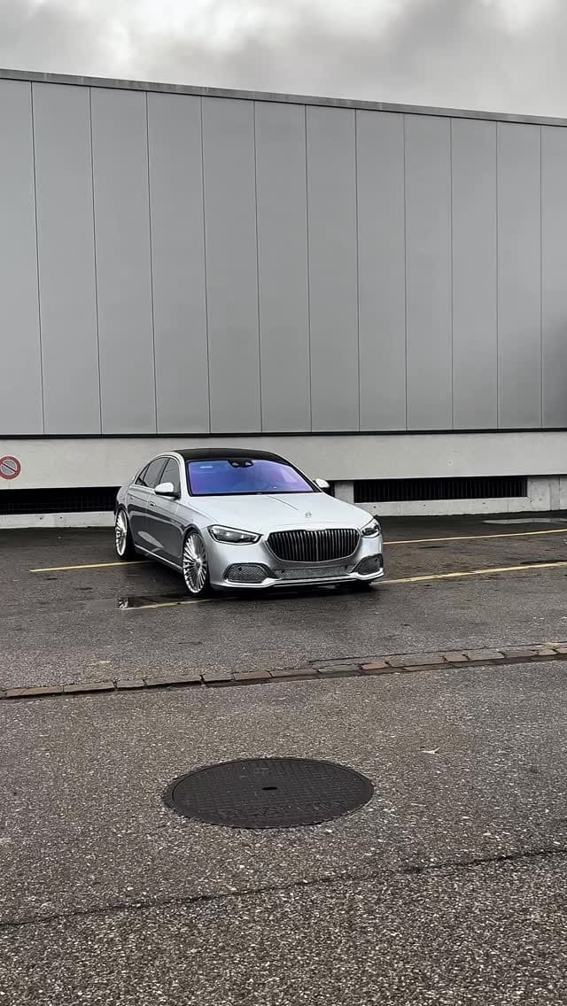 Post 3 by Sternthal GmbH on Instagram (video)