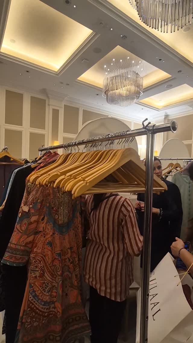 Post 3 by SIGNATURE STUDIO on Instagram (video)